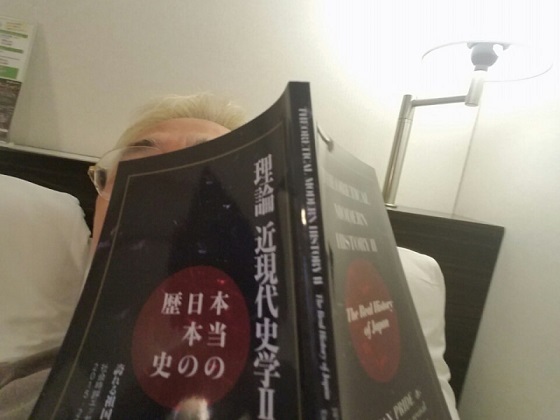 高須クリニック院長の高須克弥も、あえてアパホテルに宿泊した。早速著書熟読 何にも間違ってないよ 正しいことが書いてある 間違ったプロパガンダしてるのは中国政府
