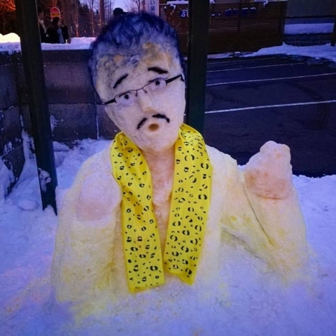 creative-snow-sculptures-heavy-snowfall-japan-8-587e21345562b__700.jpeg