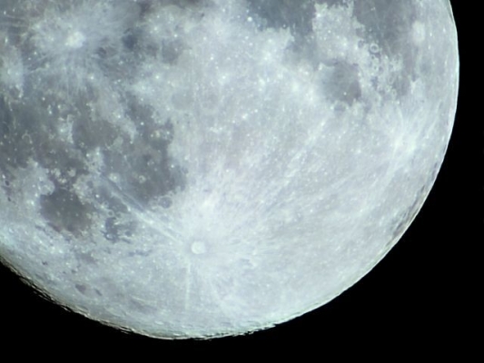 moon77827878.jpg