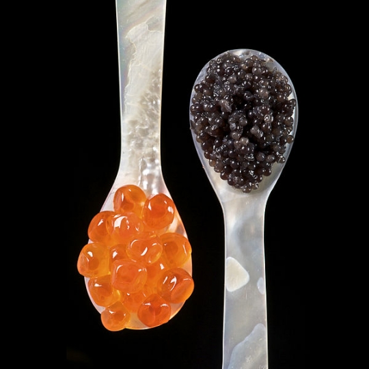 600px-Caviar_spoons.jpg
