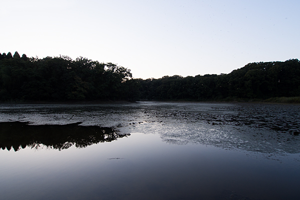 塚ノ杁池夕暮れ