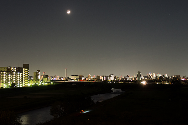 矢田川夜景と月と金星
