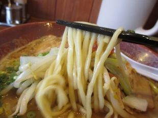 武吉兆　味噌ﾗｰﾒﾝ　麺