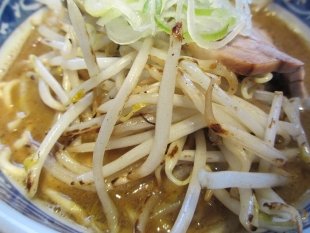 麺屋 八　味噌ﾗｰﾒﾝ　具 (2)