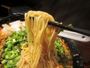 吉風ﾌﾚｽﾎﾟ赤道　担々麺　麺