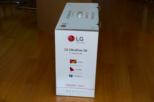LG_UltraFine_5K_Display_03.jpg